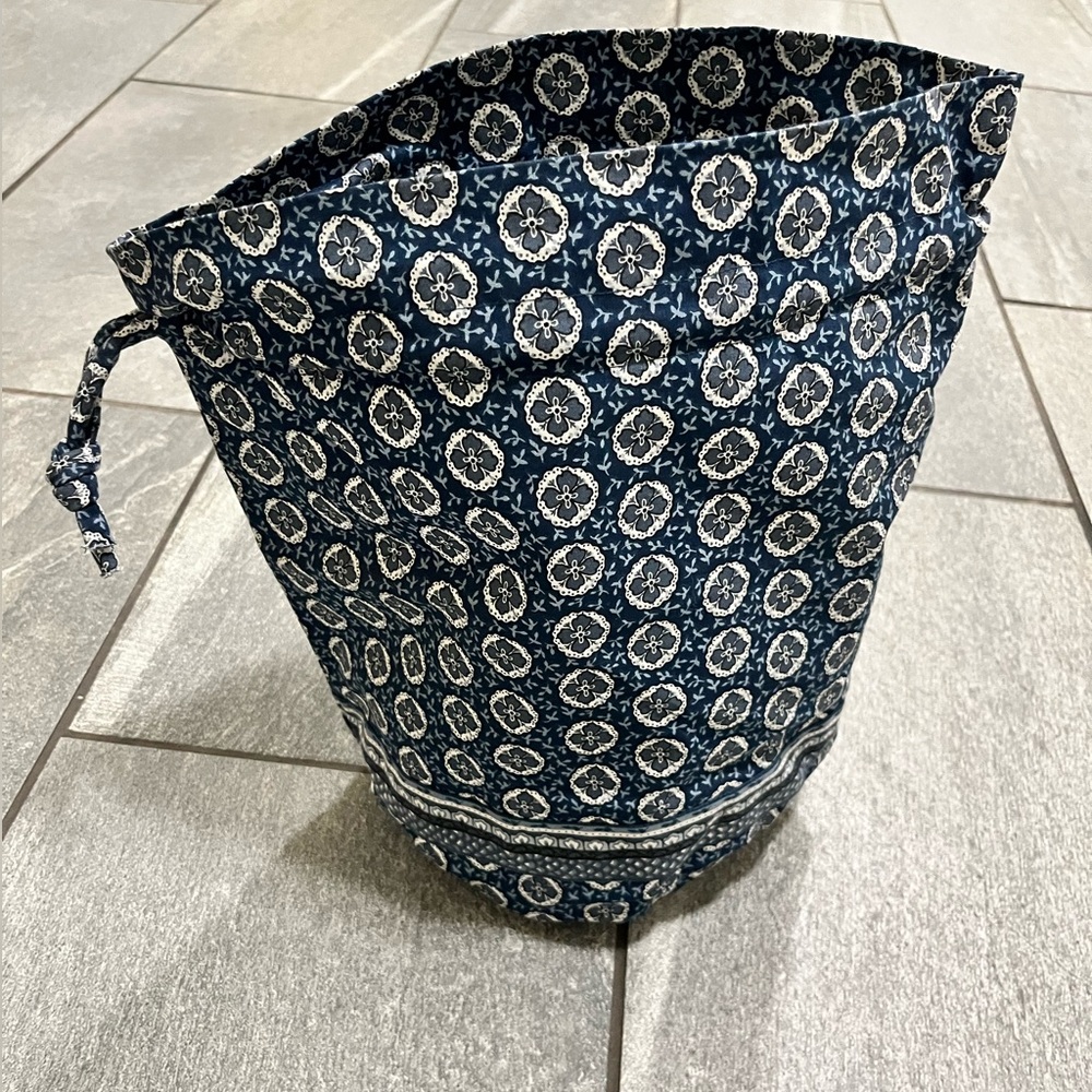 Vera Bradley bag with matching wallet - Picture 4 of 6